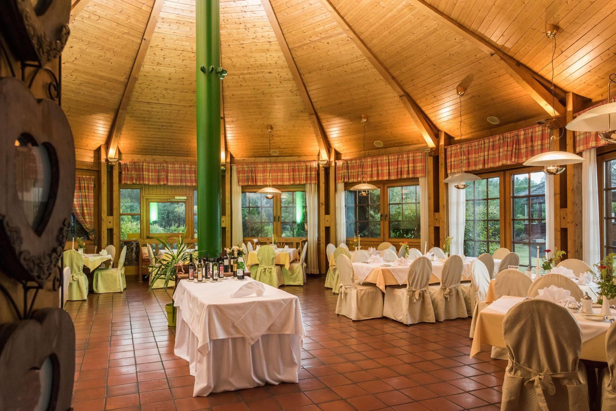 Landhotel Wachau Emmersdorf an der Donau Bagian luar foto