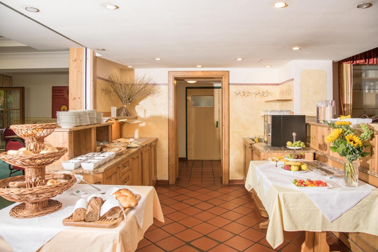 Landhotel Wachau Emmersdorf an der Donau Bagian luar foto